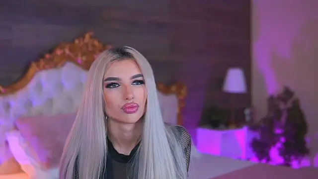 Juicy Jessye online show from October 2025 08:25:01 PM