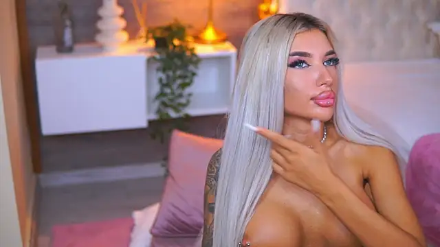 Snapshot of Juicy_Jessye chatting on July 2026 03:23:01 AM Juicy Jessye online show from July 2026 03:23:01 AM