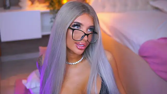 Snapshot of Juicy_Jessye chatting on July 2026 02:05:17 AM Juicy Jessye online show from July 2026 02:05:17 AM