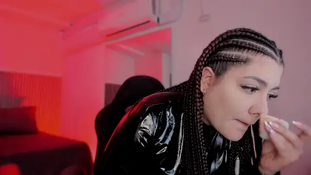 Snapshot of bonnieAn chatting on November 2025 11:21:02 AM bonnieAn online show from November 2025 11:21:02 AM