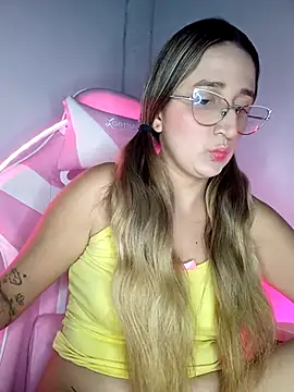 Snapshot of MyAlexaStar chatting on April 2026 11:40:02 PM MyAlexaStar online show from April 2026 11:40:02 PM