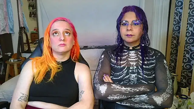 Snapshot of Evelan420 chatting on December 2025 06:46:02 PM Evelan420 online show from December 2025 06:46:02 PM