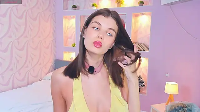 FloraDobb online show from April 2026 06:38:01 AM