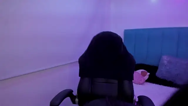 Snapshot of Belinda_Braund chatting on September 2025 02:08:01 PM Belinda Braund online show from September 2025 02:08:01 PM