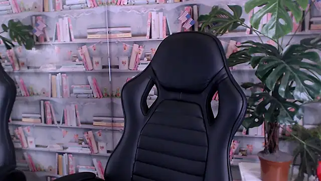 DemianEnglen online show from March 2025 08:42:01 AM