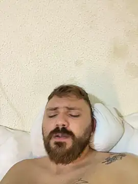 Snapshot of ruivinho66 chatting on October 2025 10:18:01 PM ruivinho66 online show from October 2025 10:18:01 PM