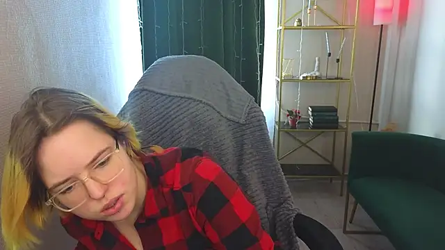 Manic pixie  online show from January 2025 11:06:01 AM