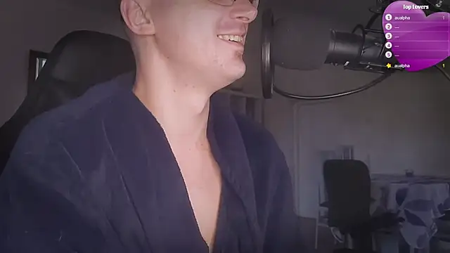 Snapshot of Moonsire1 chatting on September 2025 05:56:02 PM Moonsire1 online show from September 2025 05:56:02 PM