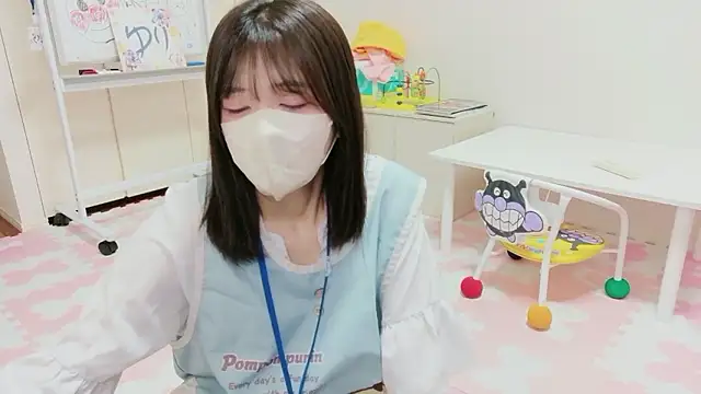 Snapshot of NA-KAREN-V8 chatting on July 2026 11:24:01 AM NA-KAREN-V8 online show from July 2026 11:24:01 AM