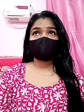 Simran-001 online show from February 2025 07:06:01 PM