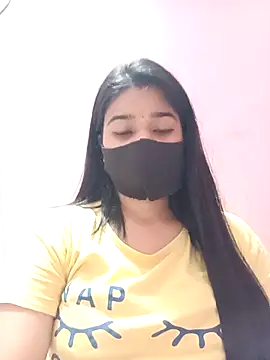 Snapshot of Simran-001 chatting on March 2026 04:43:01 PM Simran-001 online show from March 2026 04:43:01 PM