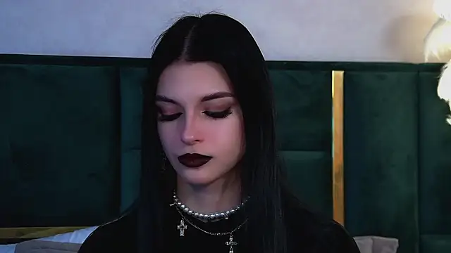 Snapshot of BeverlyMost chatting on March 2026 08:41:02 AM BeverlyMost online show from March 2026 08:41:02 AM