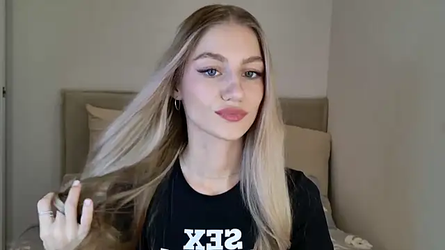 GabriellaOlsen online show from October 2025 11:33:02 AM