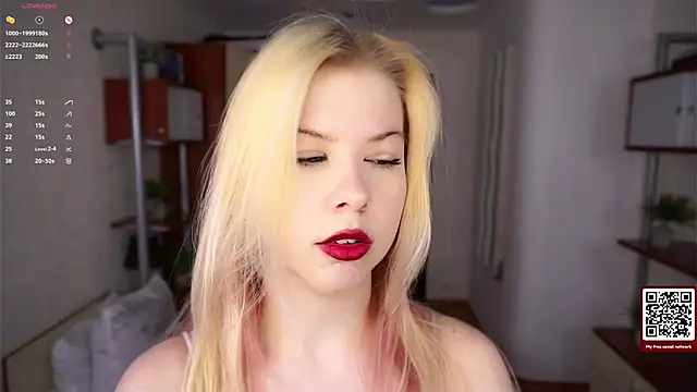 LynetHakes online show from December 2025 06:22:01 AM