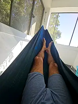 j0nathan00 online show from January 2025 02:19:01 PM