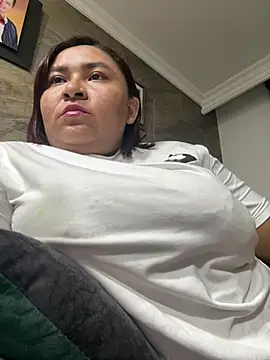 KarlaWild online show from February 2025 01:00:01 AM