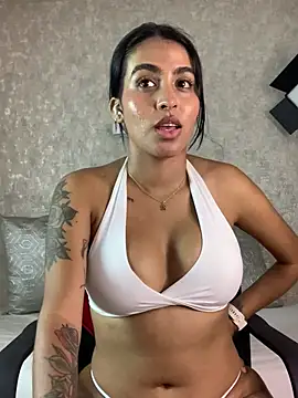 Snapshot of genesissara chatting on April 2026 01:53:01 AM genesissara online show from April 2026 01:53:01 AM