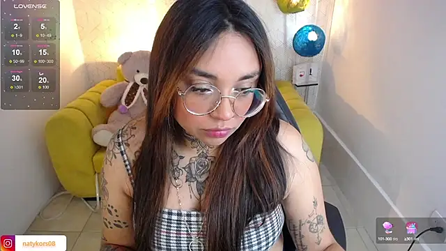 natyk m online show from February 2025 01:11:02 PM