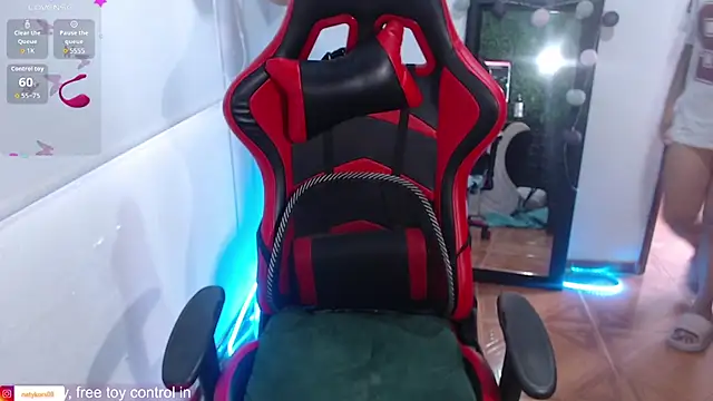 natyk m online show from September 2025 07:57:02 PM