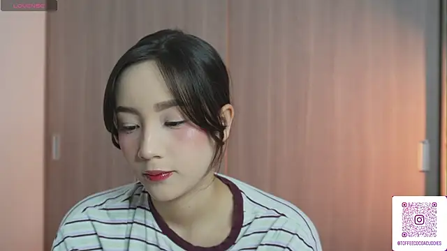 Snapshot of sophi_lii chatting on April 2026 11:06:01 PM sophi lii online show from April 2026 11:06:01 PM