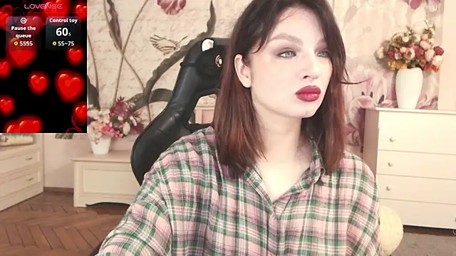 BritneyBarker online show from October 2025 03:10:02 AM