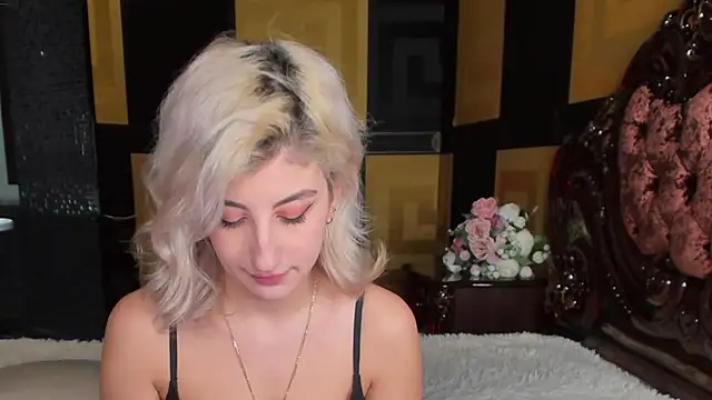 Snapshot of wawmom chatting on March 2026 08:34:02 PM wawmom online show from March 2026 08:34:02 PM