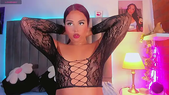 CamiiGarcia online show from November 2025 09:39:02 PM