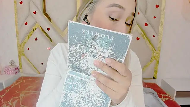 Snapshot of Lannajansen chatting on February 2025 02:24:02 PM Lannajansen online show from February 2025 02:24:02 PM