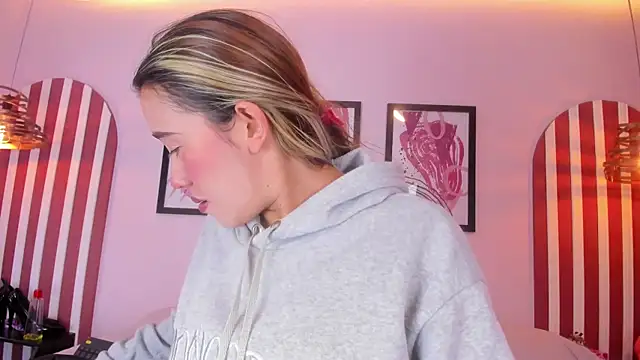 Snapshot of Lannajansen chatting on September 2025 01:48:02 PM Lannajansen online show from September 2025 01:48:02 PM