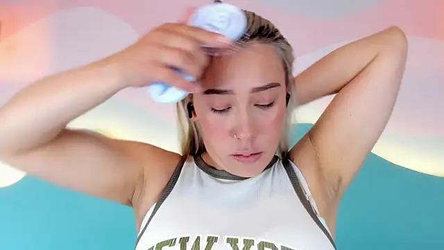 Snapshot of Lannajansen chatting on November 2025 02:16:01 PM Lannajansen online show from November 2025 02:16:01 PM