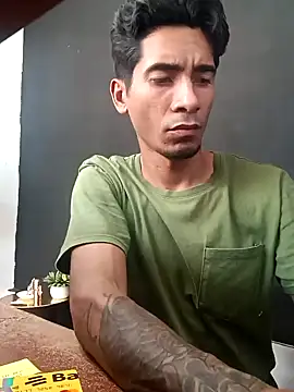 King Liam online show from January 2025 08:17:02 PM