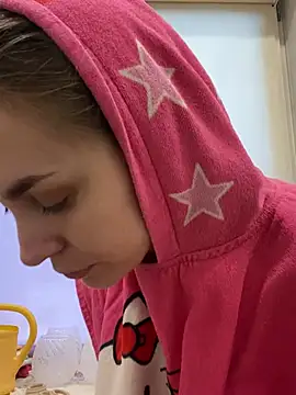 White Lu online show from February 2025 01:47:01 AM