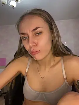 White Lu online show from February 2025 02:26:02 AM