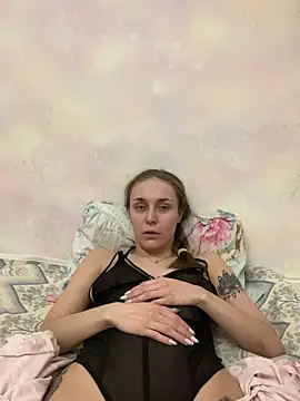 White Lu online show from February 2025 09:20:02 PM