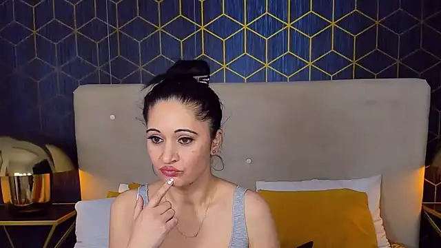 Snapshot of ValeryBlakes chatting on March 2025 08:15:02 PM ValeryBlakes online show from March 2025 08:15:02 PM