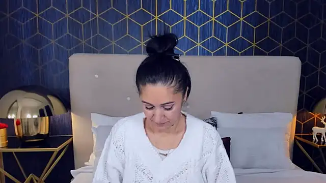 Snapshot of ValeryBlakes chatting on November 2025 06:52:02 PM ValeryBlakes online show from November 2025 06:52:02 PM