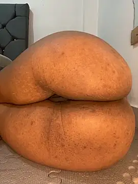 Snapshot of Charlotte_bronxxx chatting on September 2025 03:34:01 PM Charlotte bronxxx online show from September 2025 03:34:01 PM