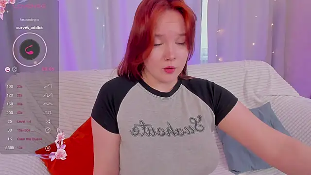 Snapshot of maya_suun chatting on March 2026 01:33:02 AM maya suun online show from March 2026 01:33:02 AM