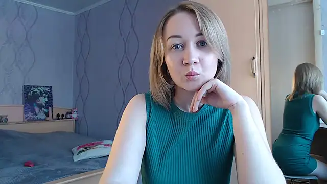 DaddysSluttyGirl2001 online show from March 2025 09:02:02 AM