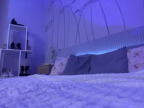 Molli Luv online show from February 2025 12:55:02 PM