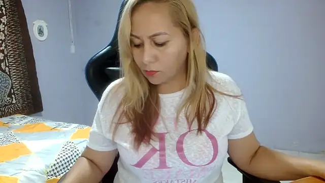 mariana0x online show from March 2025 06:18:01 PM