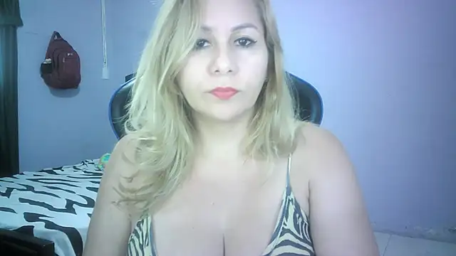 mariana0x online show from October 2025 08:22:02 PM