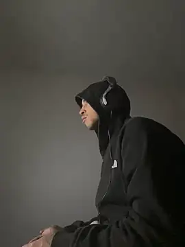 Snapshot of tony51753 chatting on January 2025 05:48:01 PM tony51753 online show from January 2025 05:48:01 PM