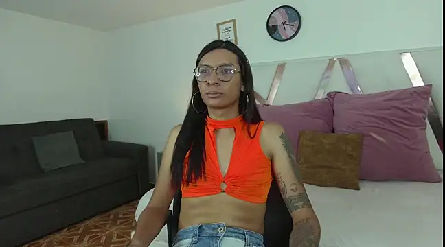 Snapshot of LauraaGomezz__ chatting on March 2025 07:26:02 PM LauraaGomezz   online show from March 2025 07:26:02 PM