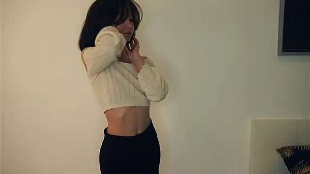 Snapshot of VeronaCritchlow chatting on February 2025 01:52:01 PM VeronaCritchlow online show from February 2025 01:52:01 PM