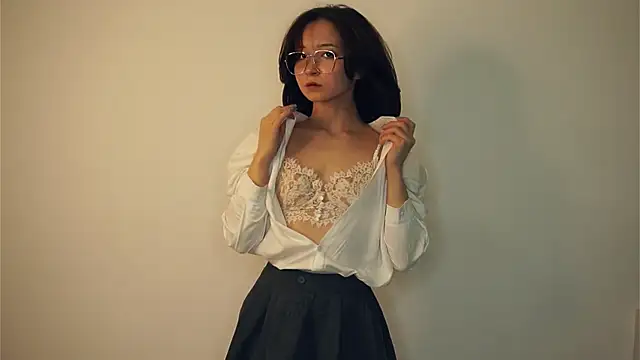 Snapshot of VeronaCritchlow chatting on February 2025 01:21:02 PM VeronaCritchlow online show from February 2025 01:21:02 PM