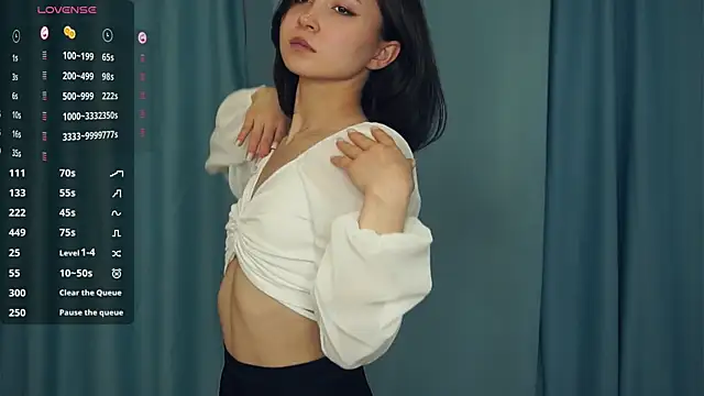 Snapshot of VeronaCritchlow chatting on March 2025 11:03:01 AM VeronaCritchlow online show from March 2025 11:03:01 AM