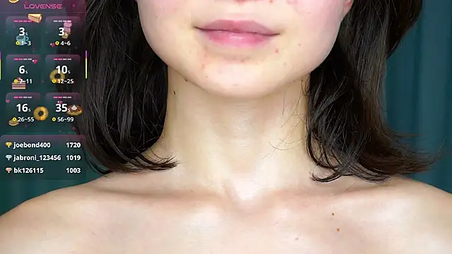 Snapshot of VeronaCritchlow chatting on March 2025 07:55:02 AM VeronaCritchlow online show from March 2025 07:55:02 AM