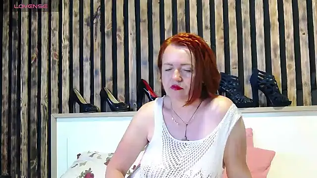 Snapshot of Alis_Lovi chatting on June 2026 10:30:01 PM Alis Lovi online show from June 2026 10:30:01 PM