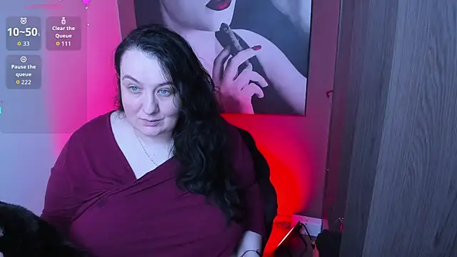 Snapshot of QueenOfHaze chatting on January 2026 08:28:02 AM QueenOfHaze online show from January 2026 08:28:02 AM